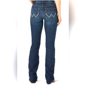 Wrangler Q Baby Bootcut Blue Jeans with Classic Denim Style Sz 19/20  34
